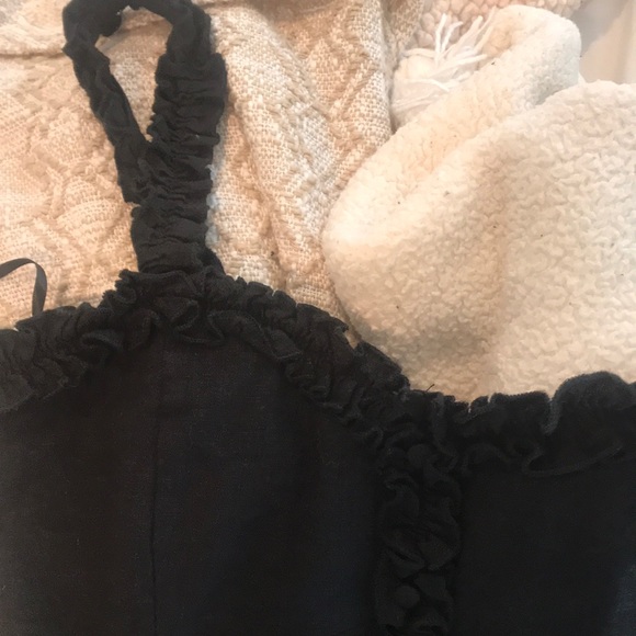 Black ruffle dress - Picture 4 of 5